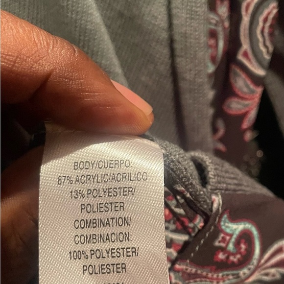 NWT 52 Seven Evergreen Crew Neck Sweater w/ Paisley Back High-Low Hem Size Med - Picture 14 of 16